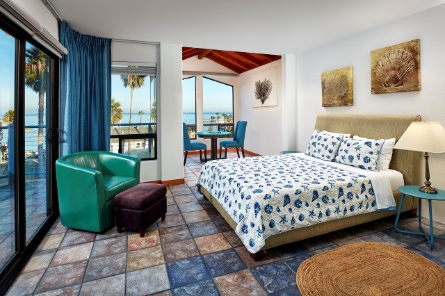 Eagle bedroom